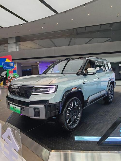 重庆189比亚迪方程豹硬派越野的爆款，英菲尼迪35周年与你共成长